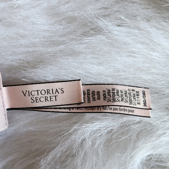 Womens Victoria Secret Bra - Picture 3 of 3